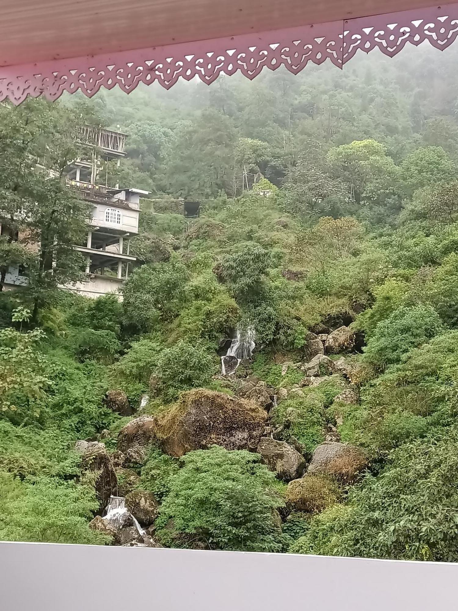 Hotel Karma Kastle Gangtok Room photo